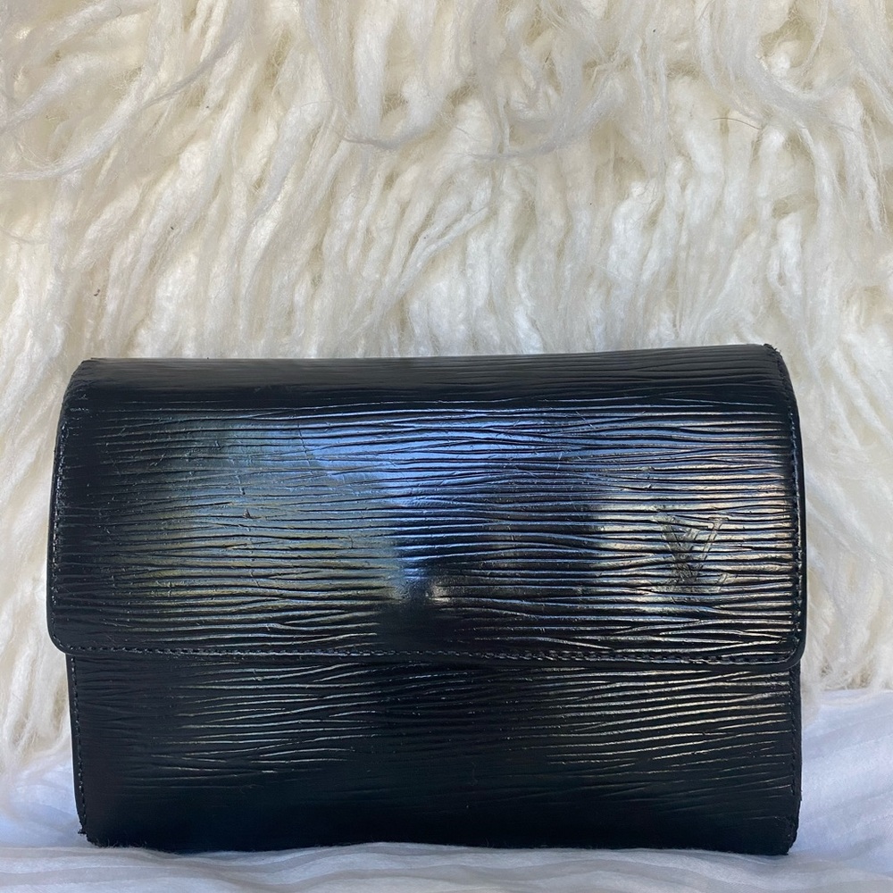 Louis Vuitton Epi Wallet